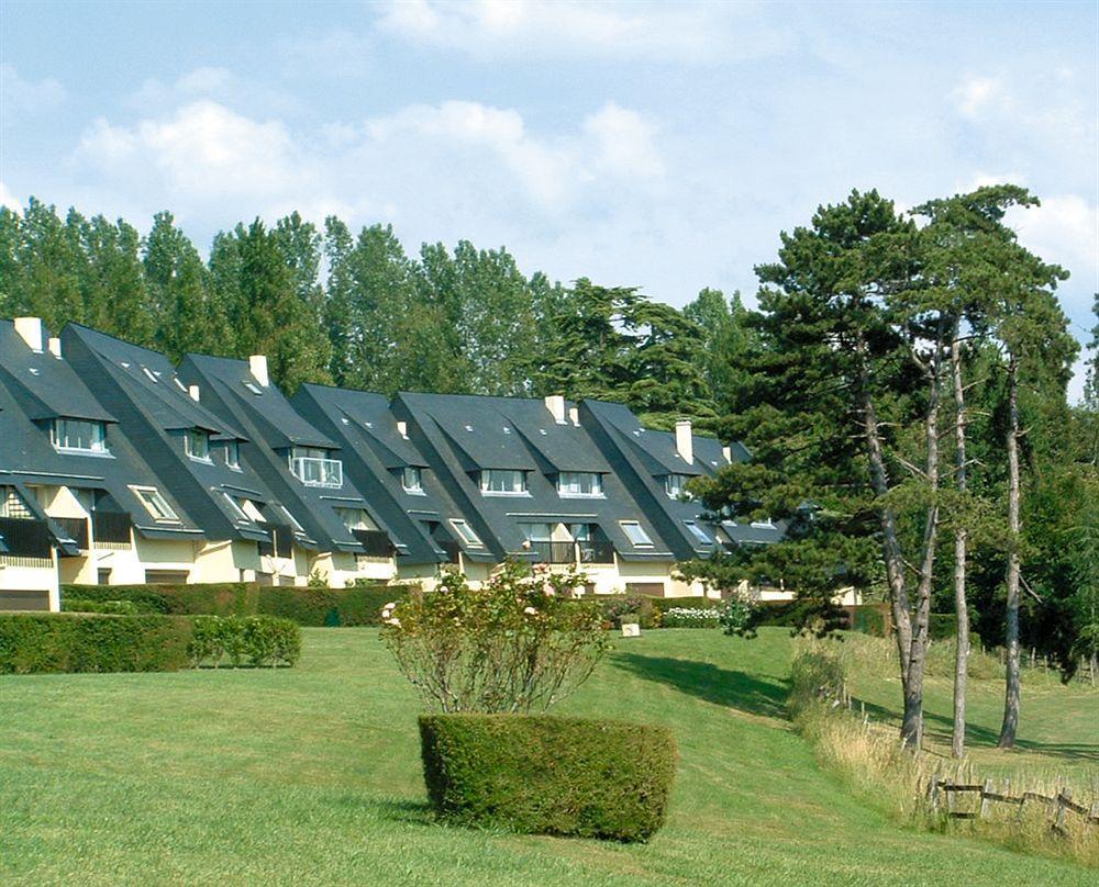 Lagrange Vacances Les Hauts De Clairvallon Houlgate Exterior photo